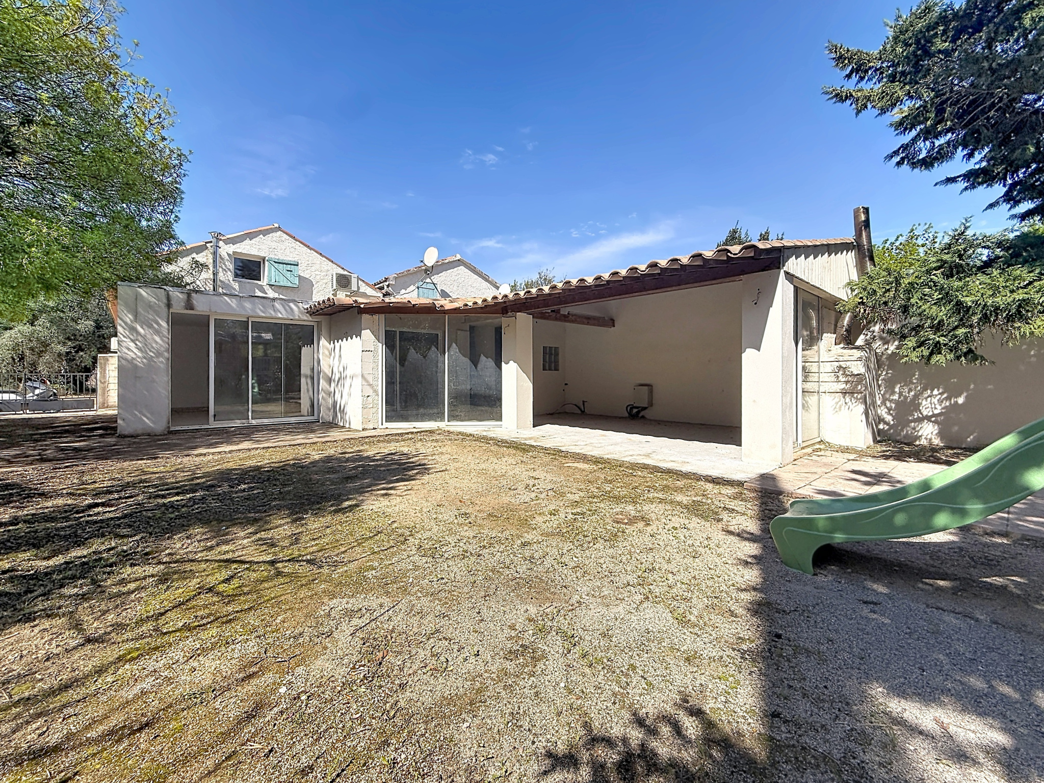 Villa mitoyenne 3 pcs de 131,7 m2