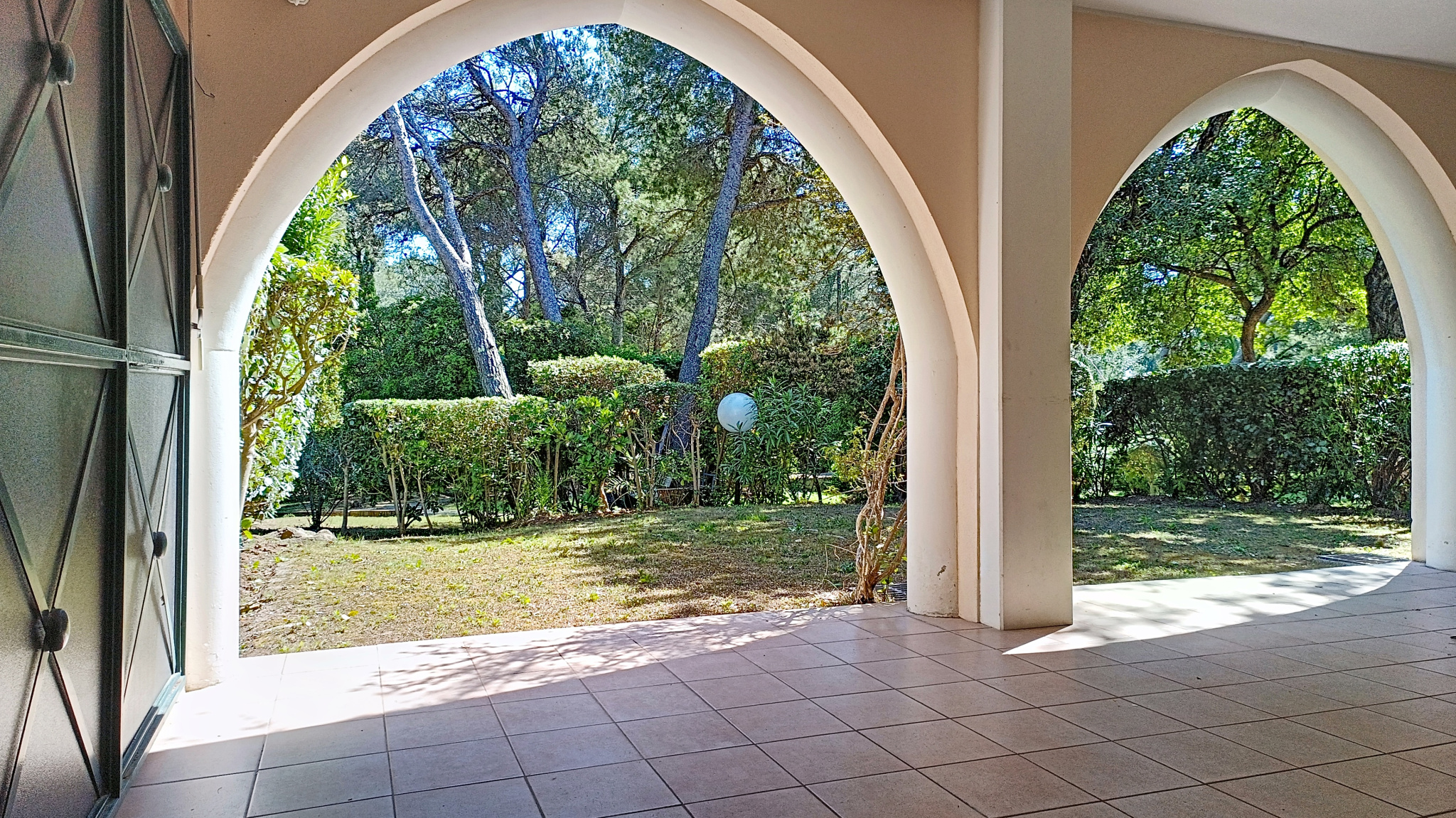 BORD DE MER – BOULOURIS