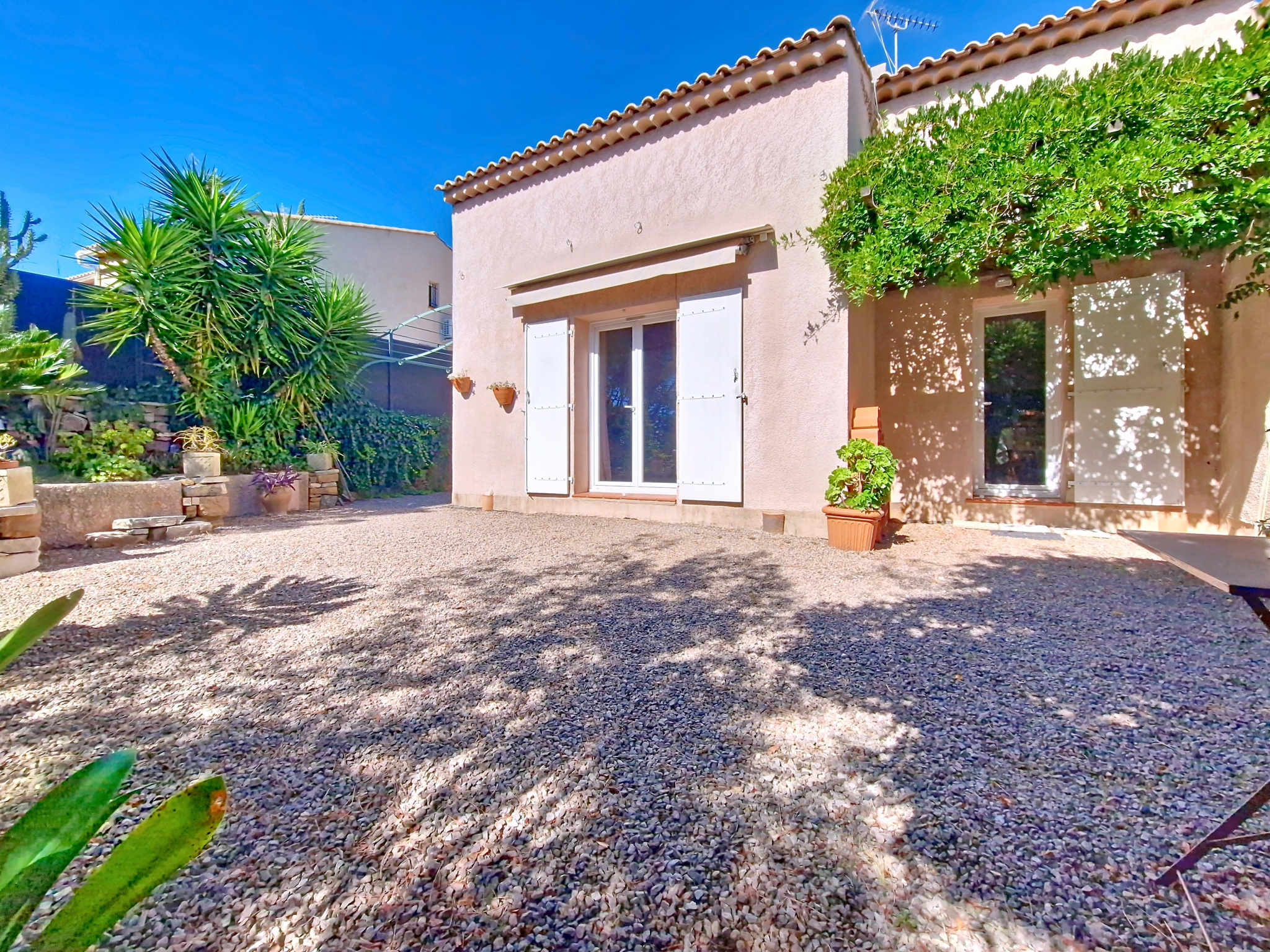 Villa 4 pièces de 109 m2 Quartier Tour de Mare Fréjus