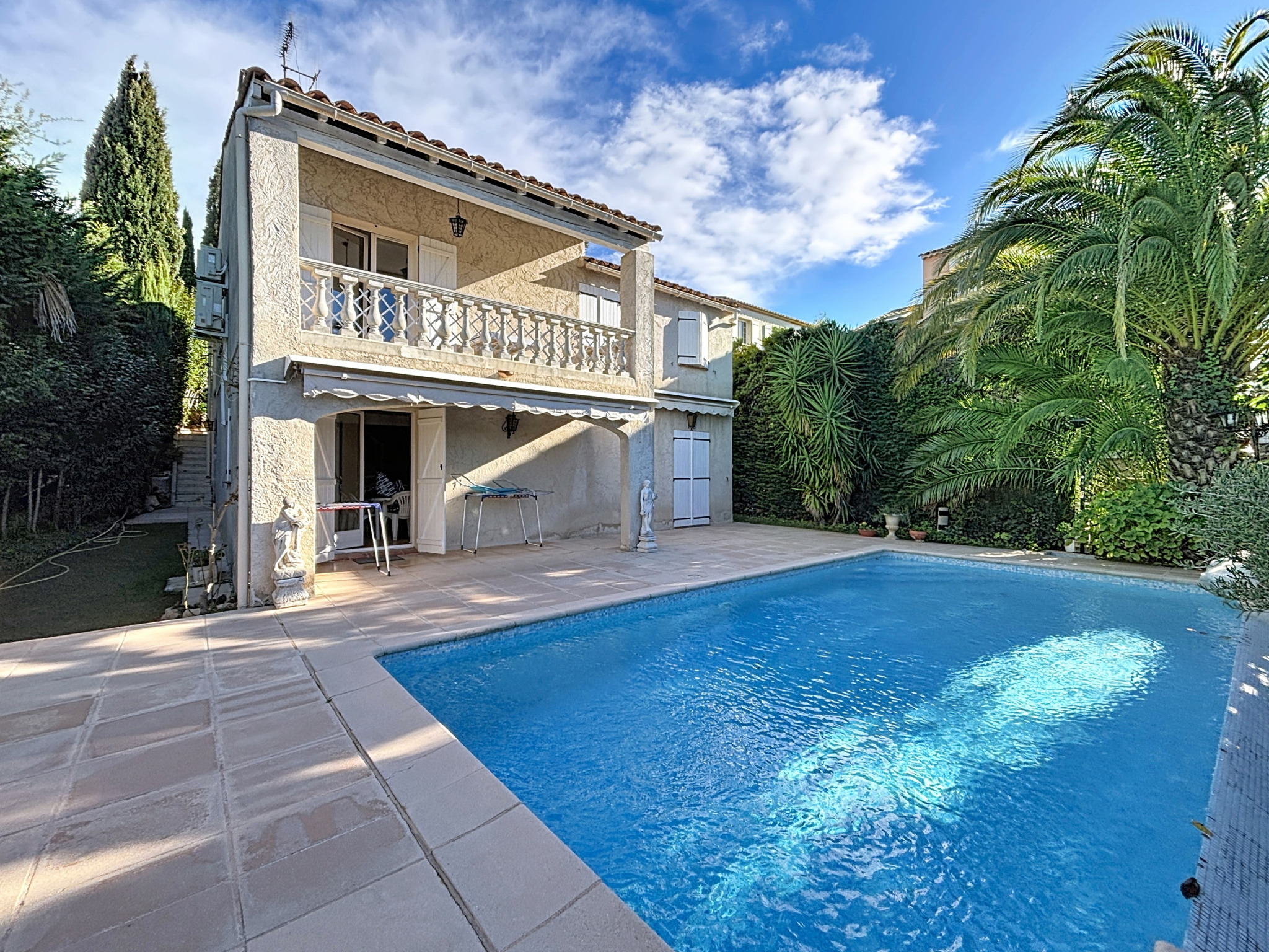 CHARMANTE VILLA 136 M2 – PISCINE – VALESCURE