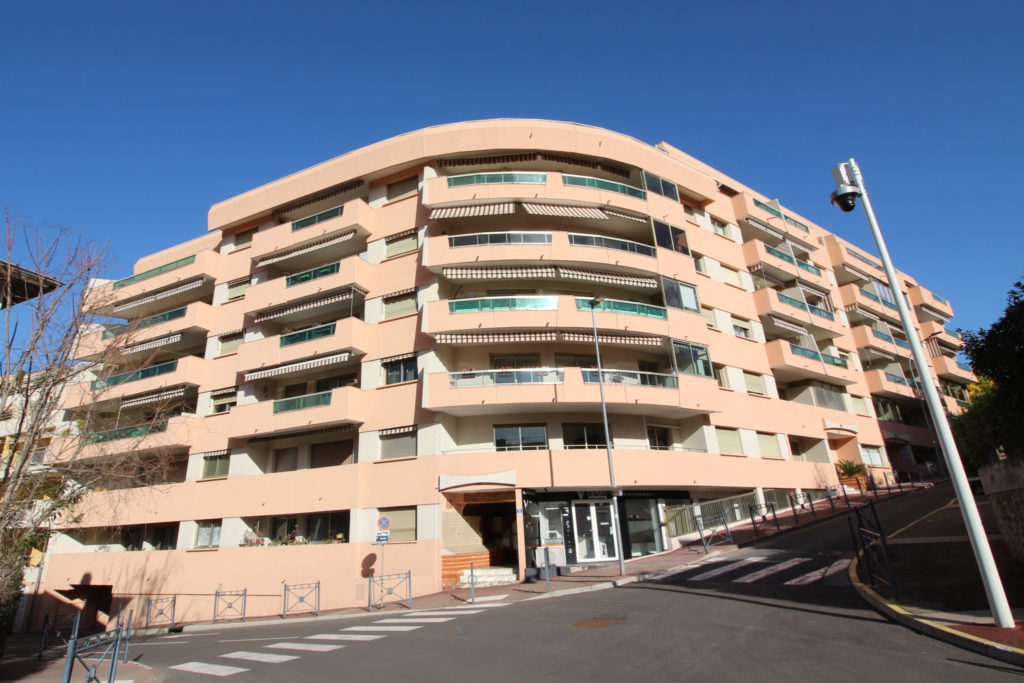 3 PIECES 76 M2 COEUR DE VILLE