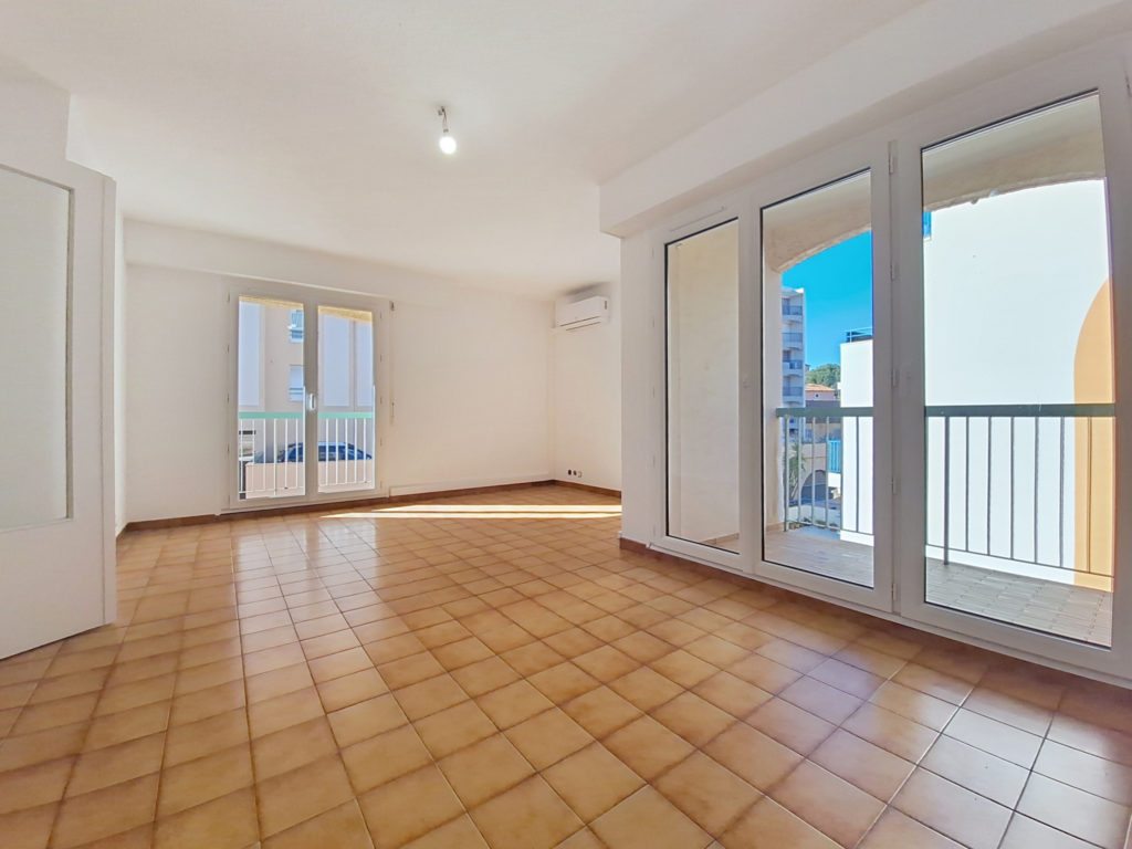 APPARTEMENT 2 PIECES CENTRE-VILLE