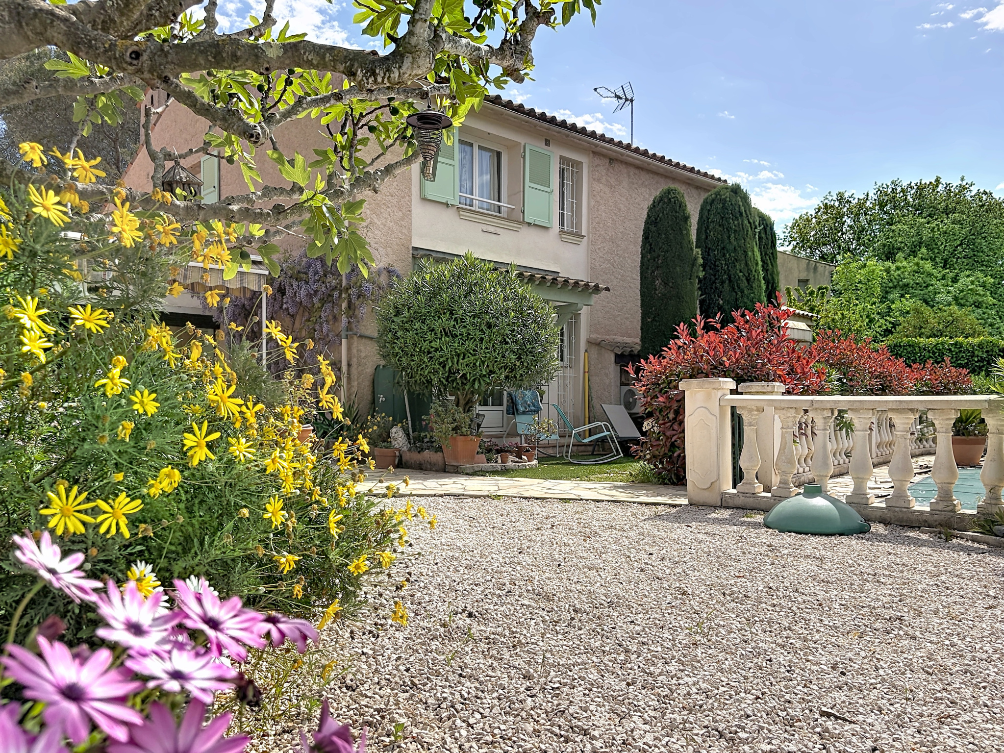 Villa en parfait état – proche centre-ville