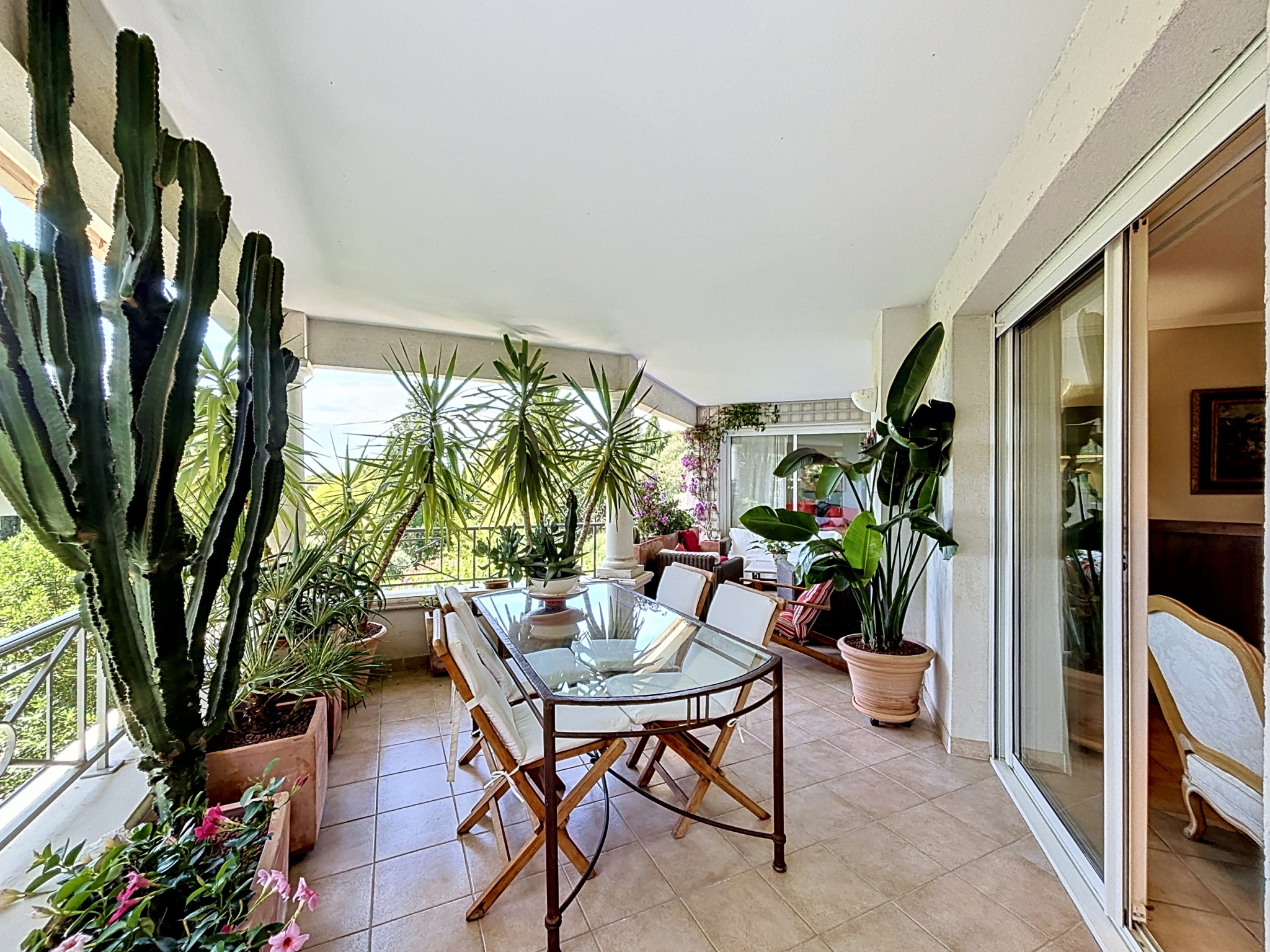 APPARTEMENT 4 PIECES – RESIDENCE DE STANDING – VALESCURE