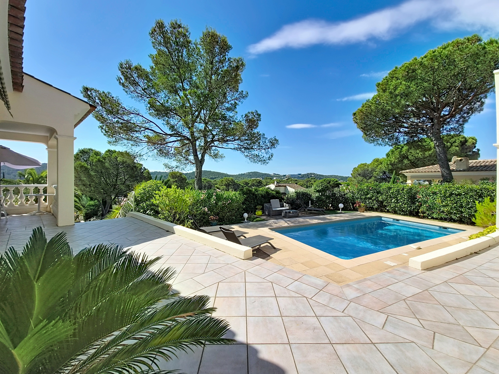 Villa 5 pièces 145m2