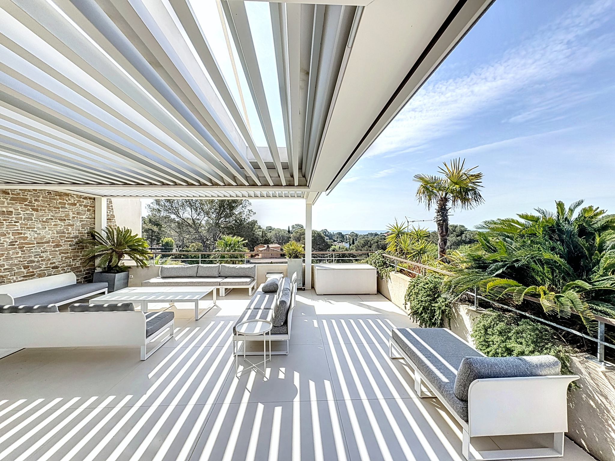 150 m2 de terrasse vue mer – Boulouris
