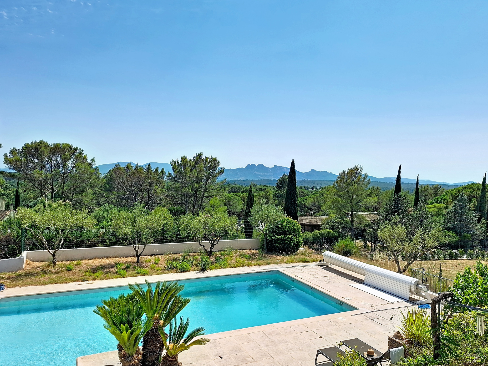 TOUT LE CHARME DE LA PROVENCE