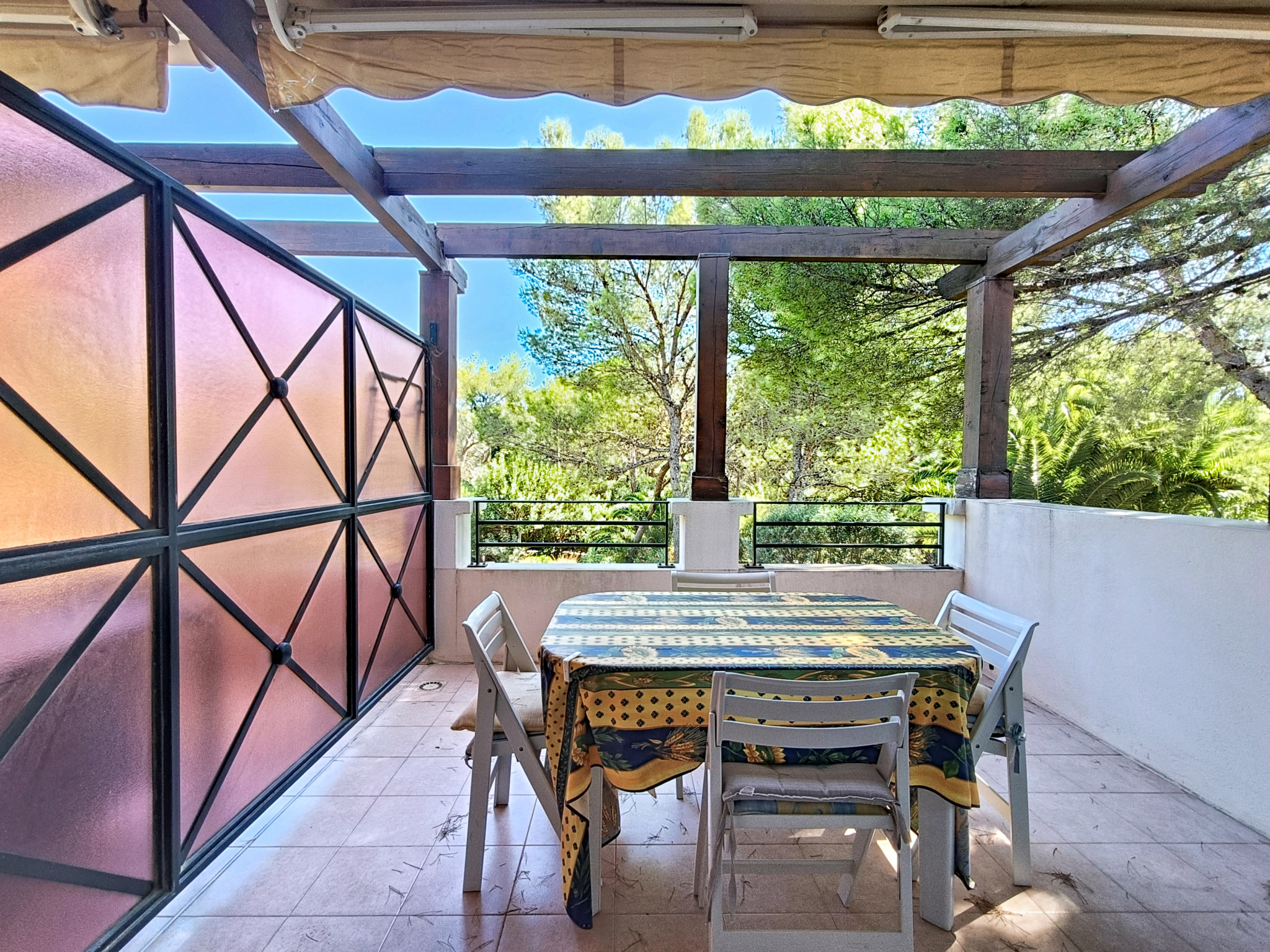 BOULOURIS – A 30 M DE LA PLAGE